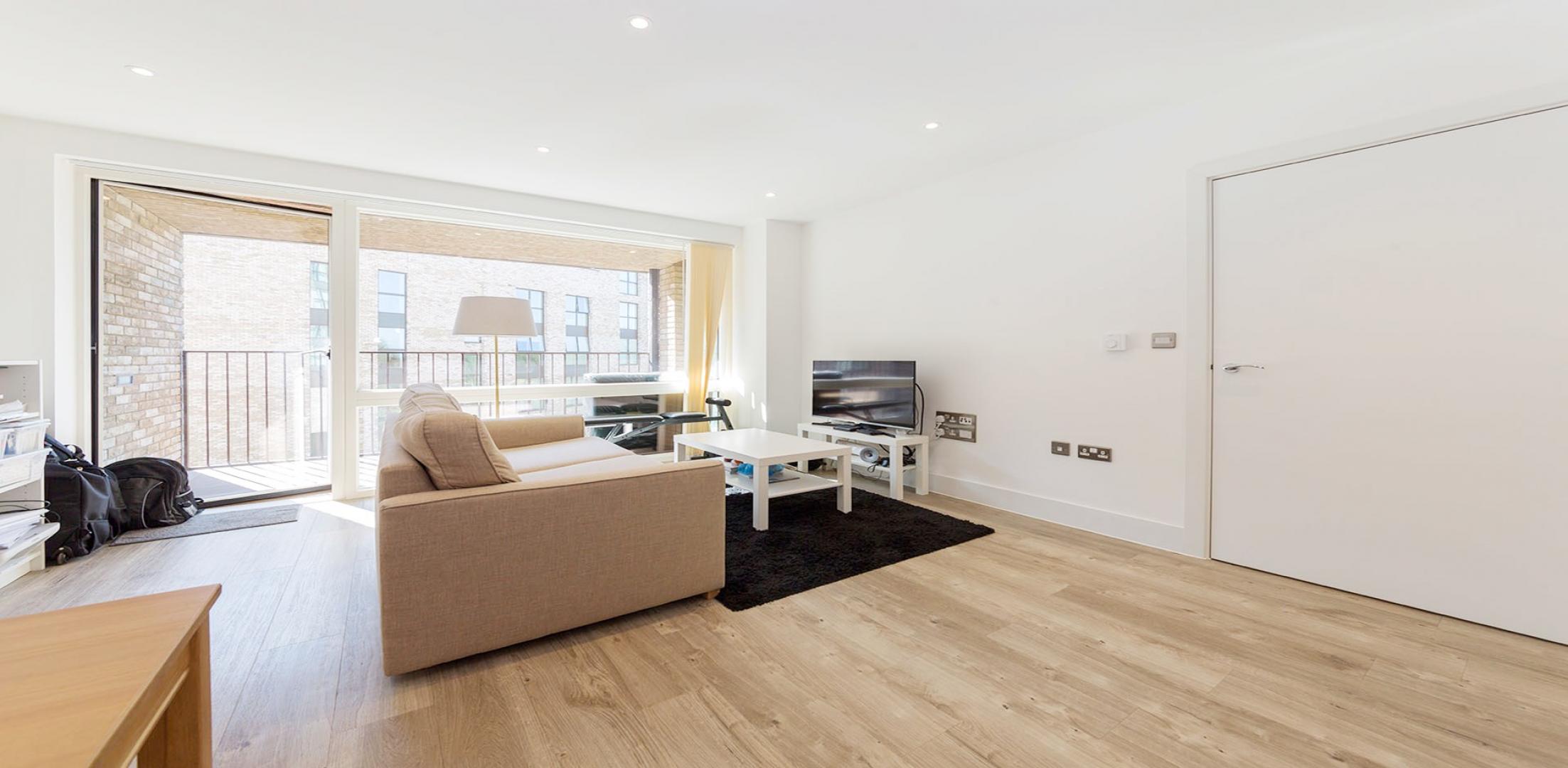 			UNDERGROUND PARKING SPACE , 1 Bedroom, 1 bath, 1 reception Apartment			 Royal Waterside, Lakeside Drive, Park Royal 